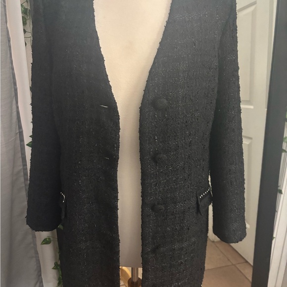 Zara Chic Black Buttoned Coat - Picture 2 of 2